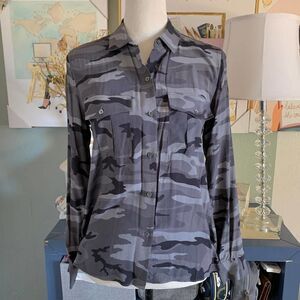 RAILS Gray camp print long sleeve shirt top sz xs